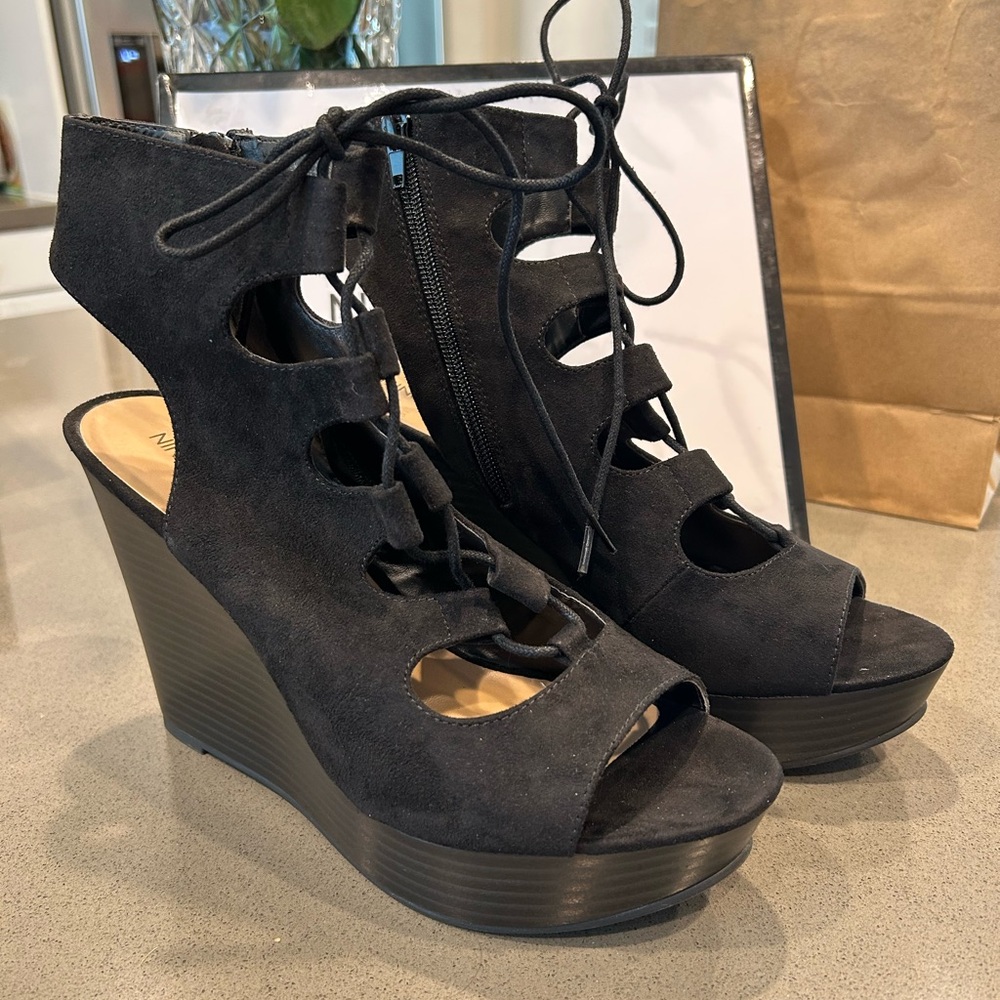 Elegant Black Wedge Sandals